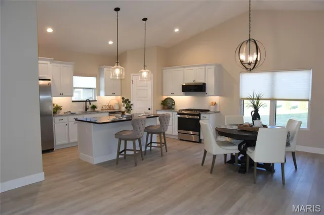 $495,000 | 8748 Wendell Creek Drive, St. Jacob, IL 62281