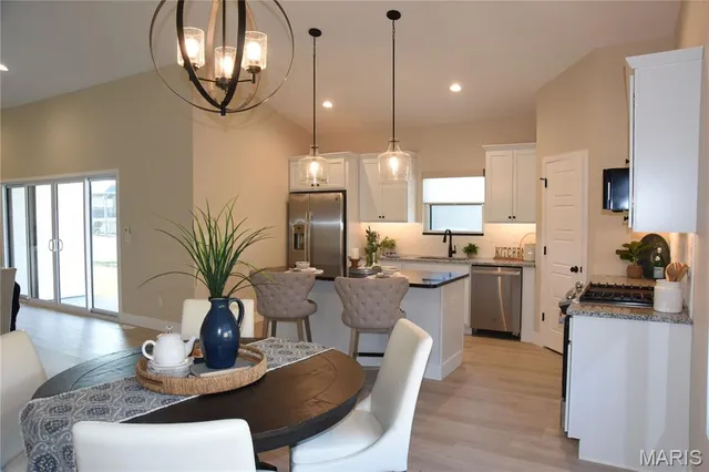 $495,000 | 8748 Wendell Creek Drive, St. Jacob, IL 62281