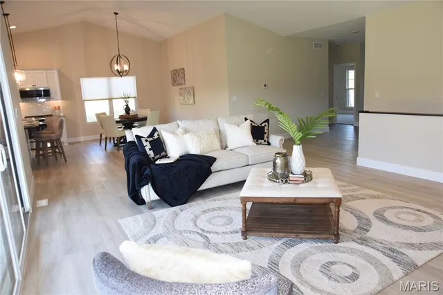 $495,000 | 8748 Wendell Creek Drive, St. Jacob, IL 62281