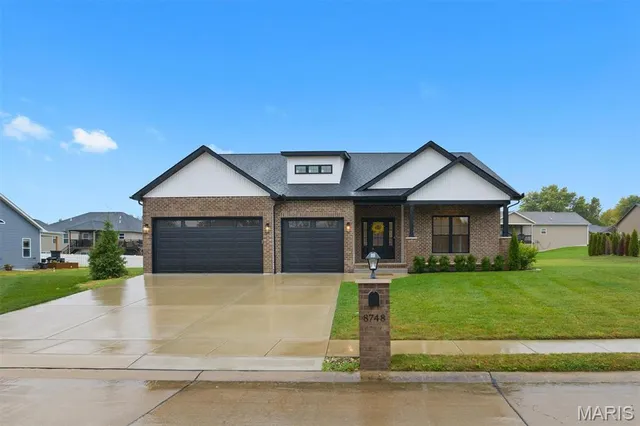 $495,000 | 8748 Wendell Creek Drive, St. Jacob, IL 62281
