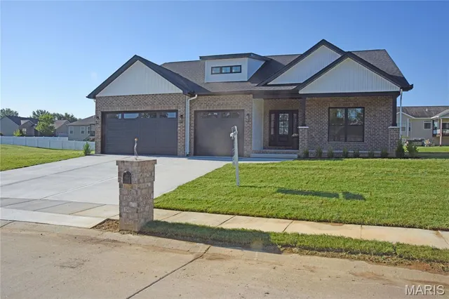 $495,000 | 8748 Wendell Creek Drive, St. Jacob, IL 62281