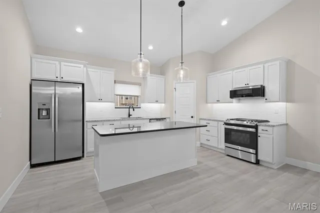 $495,000 | 8748 Wendell Creek Drive, St. Jacob, IL 62281