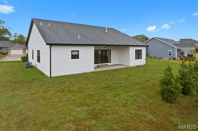 $495,000 | 8748 Wendell Creek Drive, St. Jacob, IL 62281