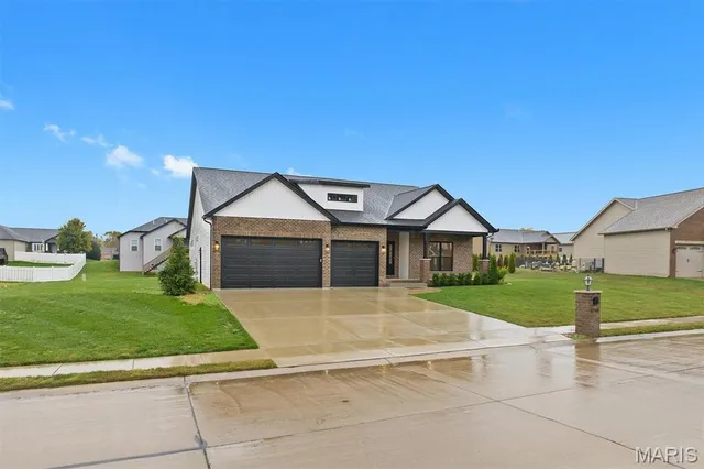 $495,000 | 8748 Wendell Creek Drive, St. Jacob, IL 62281