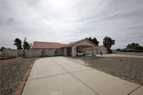 $699,000 | 15425 Kasota Road, Apple Valley, CA 92307
