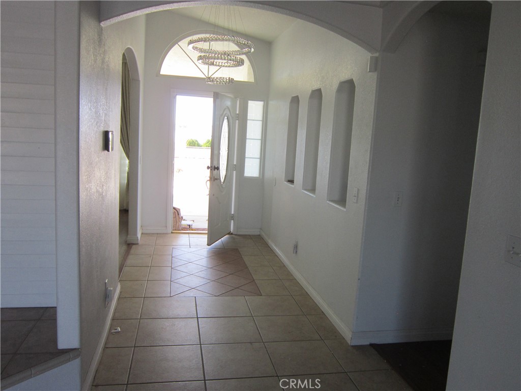 15425 Kasota Road Apple Valley, CA 92307 - Photo 11 of 35