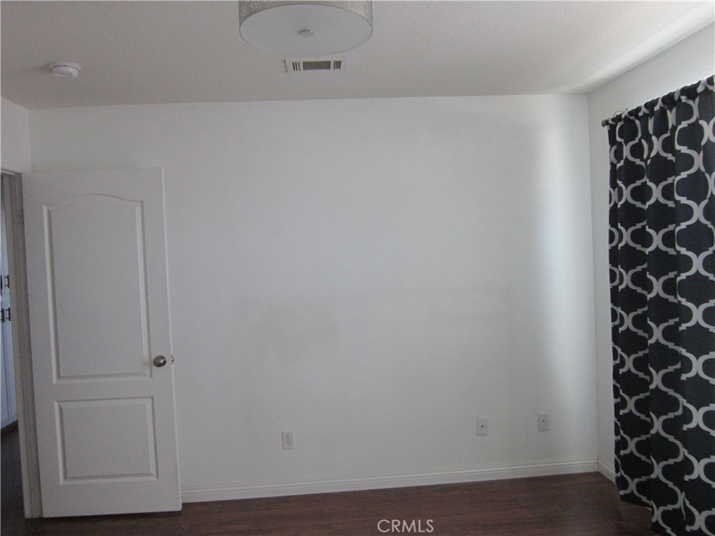 15425 Kasota Road Apple Valley, CA 92307 - Photo 17 of 35
