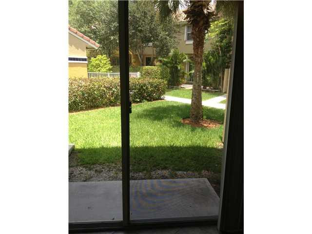 1046 Jeffery Street, Unit 1046 Boca Raton, FL 33487 - Photo 6 of 8 Patio/Deck
