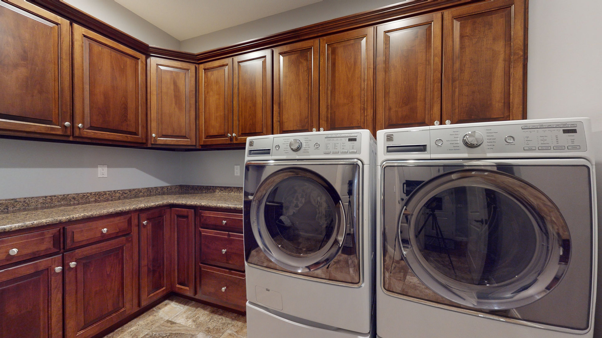 1303 East White Oak Road Mahomet, IL 61853 - Photo 21 of 64 a utility room with dryer and washer