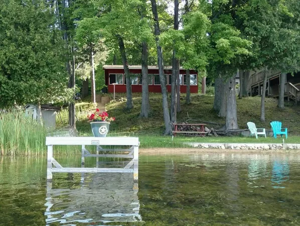 $224,900 | 5619 East Deer Road, Fountain, MI 49410