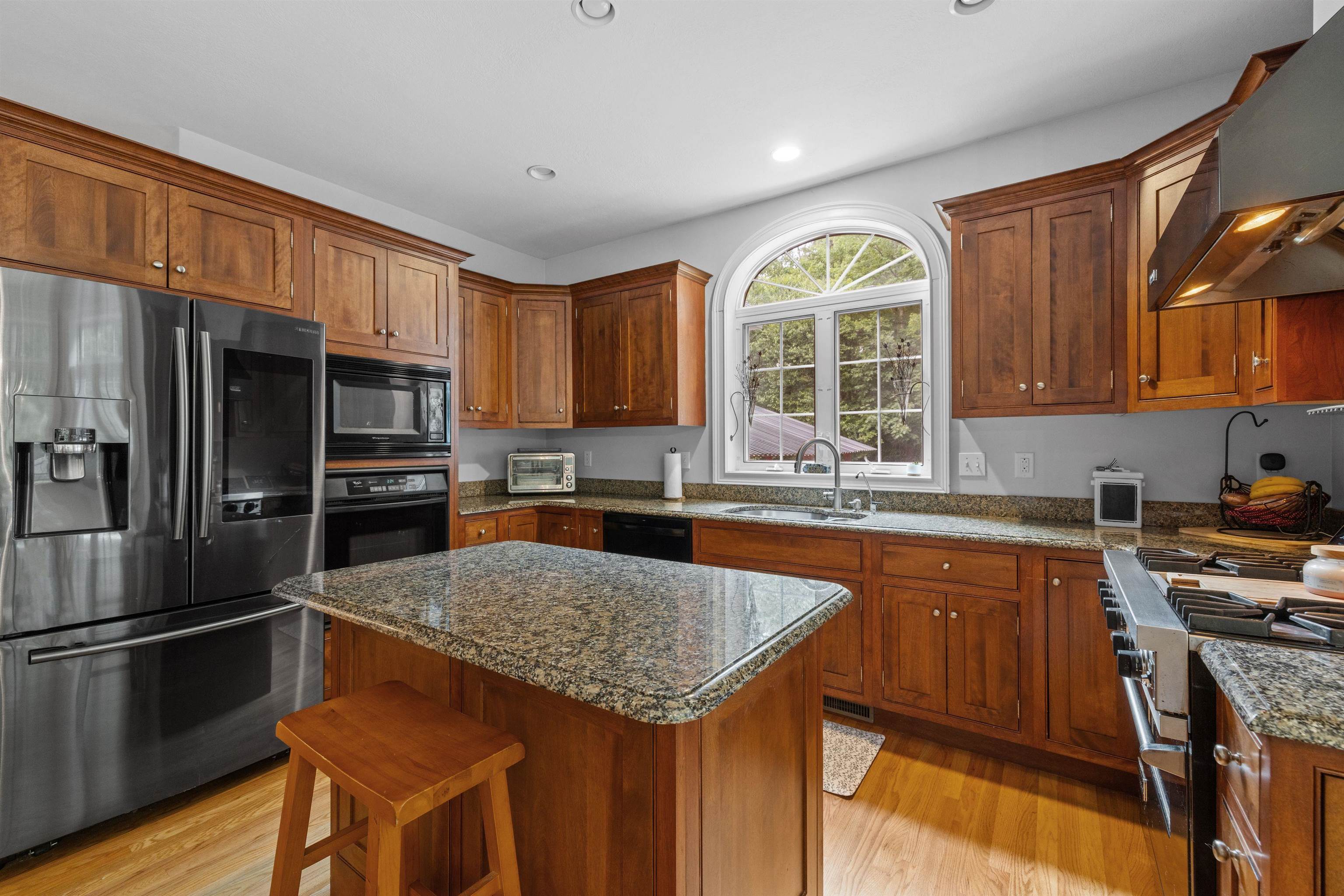 2 Shaw Divide Bow, NH 03304 - Photo 6 of 29