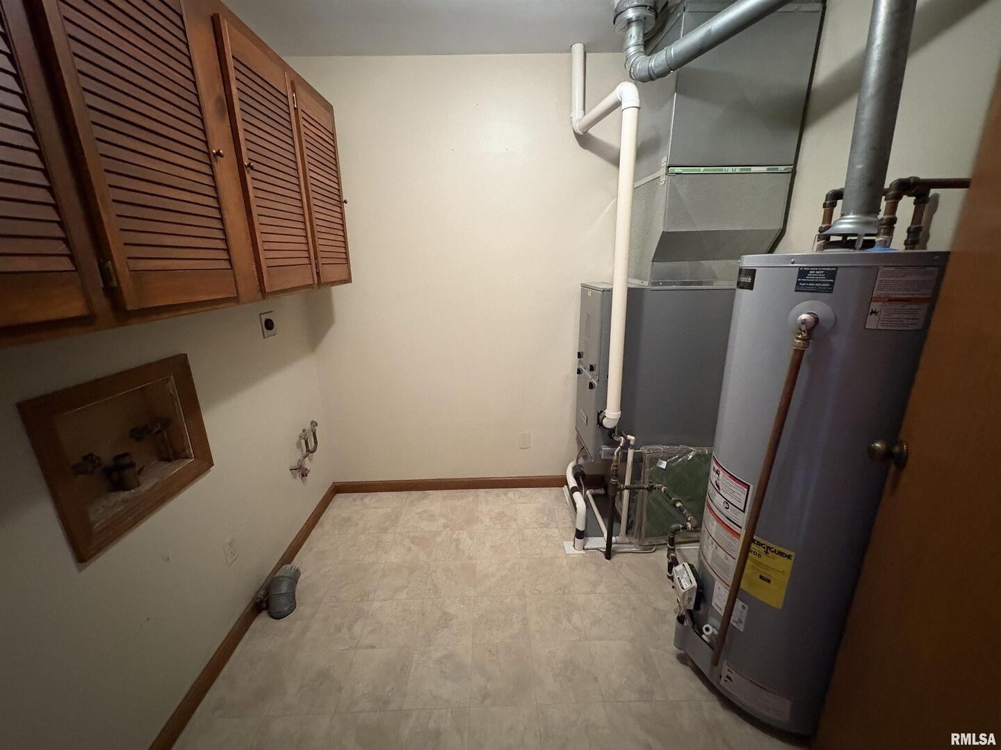 623 Meadowbrook Lane Centralia, IL 62801 - Photo 13 of 16 a view of storage and utility room