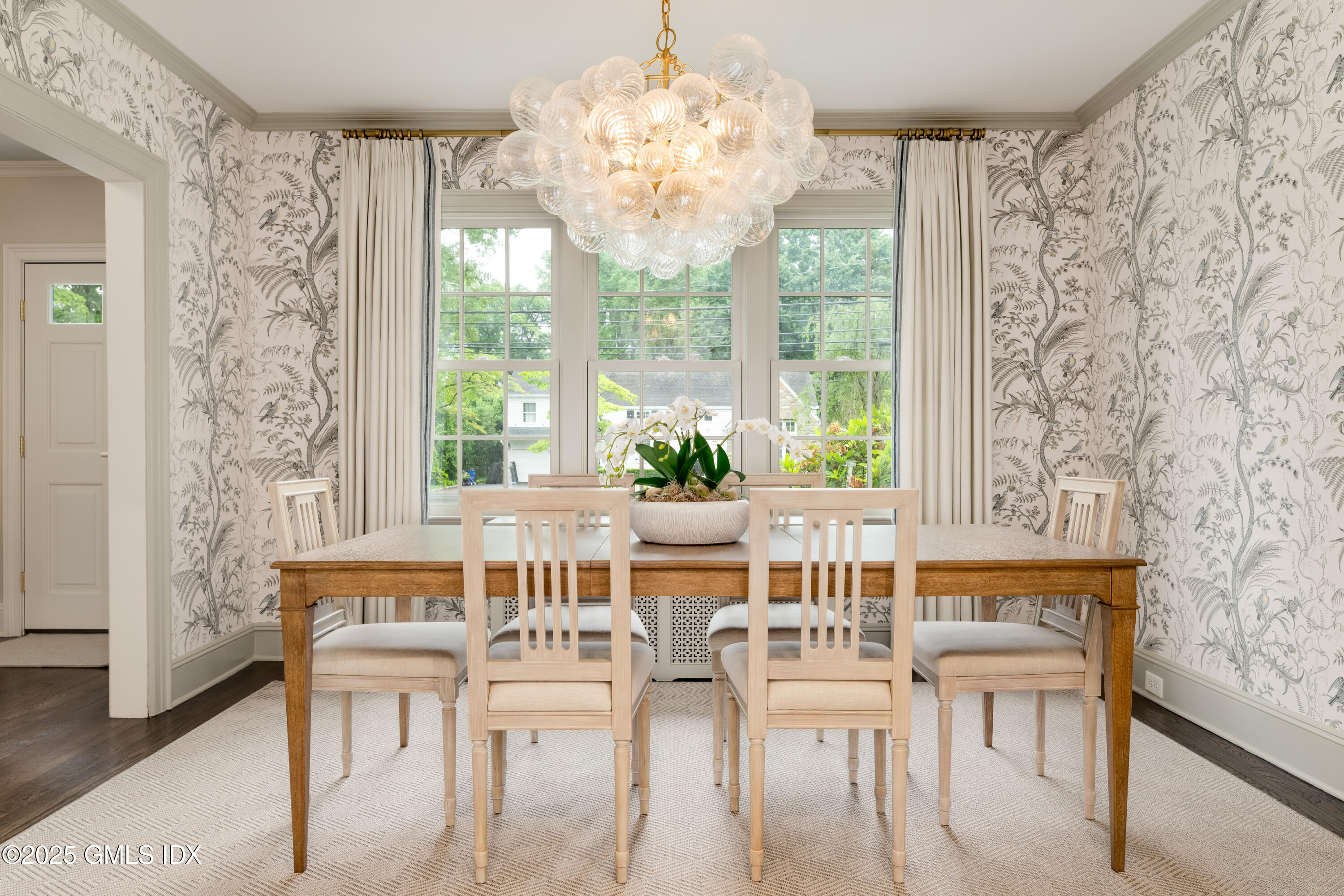 227 Riverside Avenue Riverside, CT 06878 - Photo 6 of 30 Dining Room