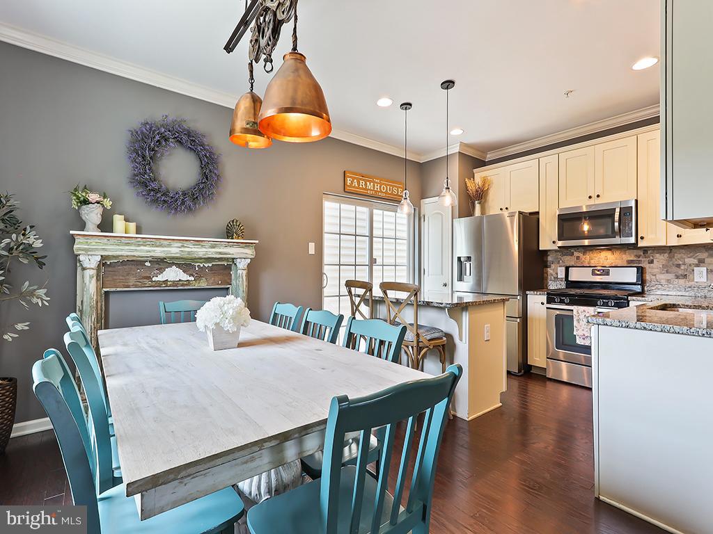 3611 Jacob Stout Road, Unit 5 Doylestown, PA 18902 - Photo 10 of 33 Dining Area & Kitchen
