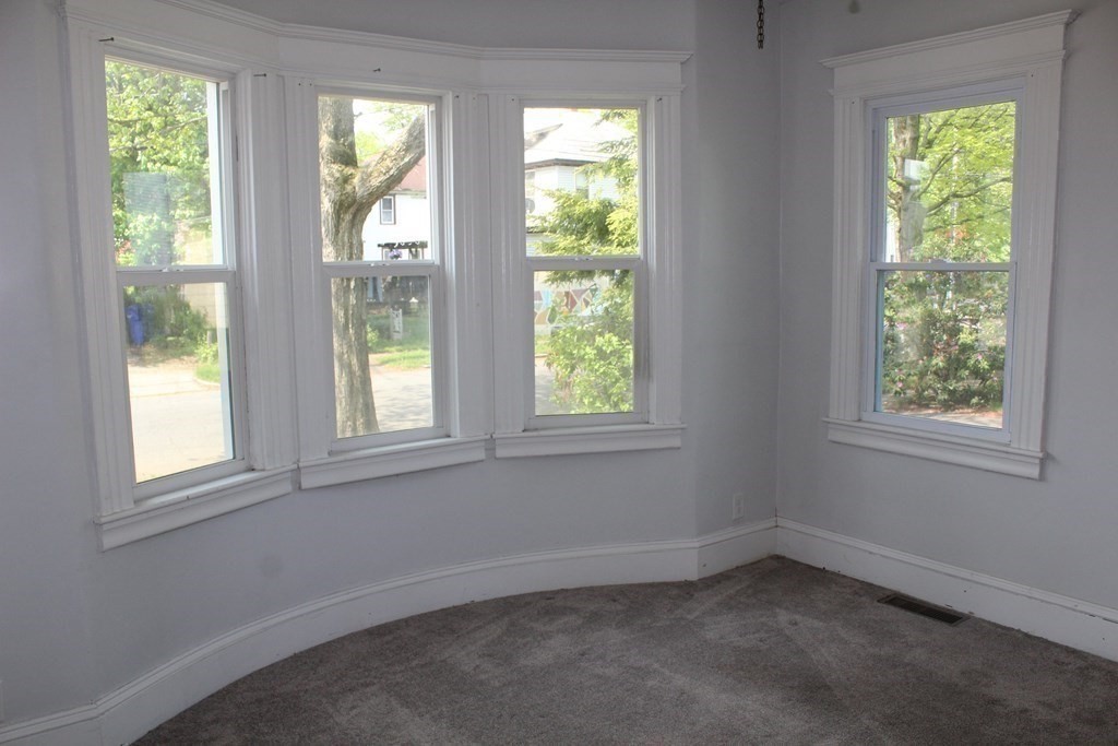 11-13 Lorimer Street Springfield, MA 01151 - Photo 15 of 29 Gallery Image 15