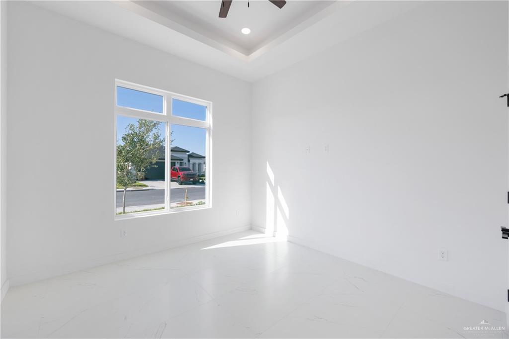 2705 East Pecos Road Edinburg, TX 78542 - Photo 6 of 17