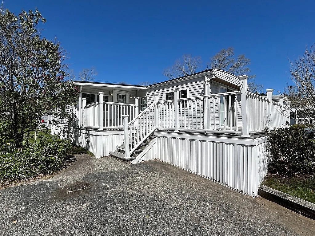 10 Ln 7 Coventry, RI 02816 - Photo 1 of 21