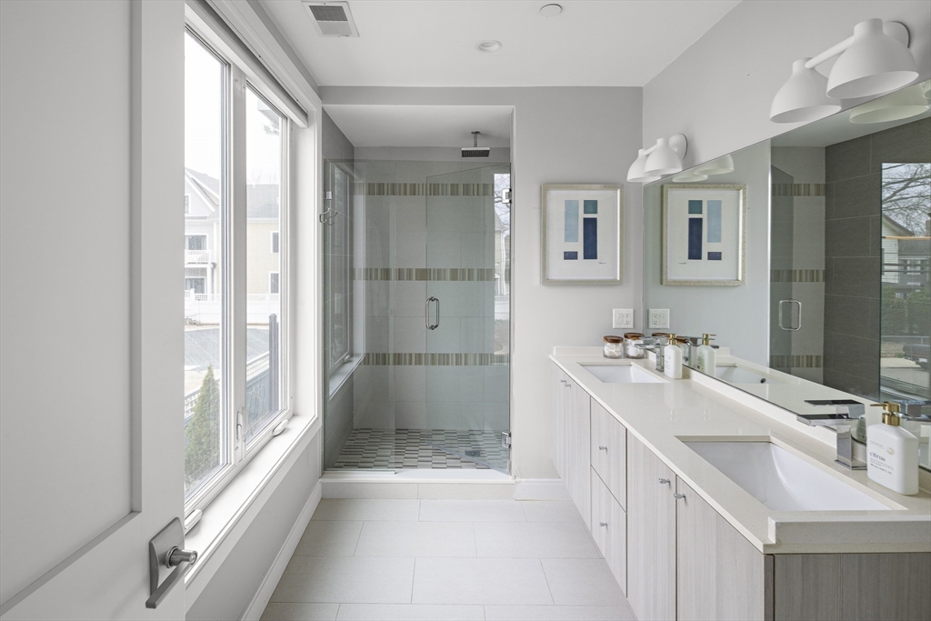 6 Ashland Street, Unit 2 Boston, MA 02122 - Photo 12 of 27