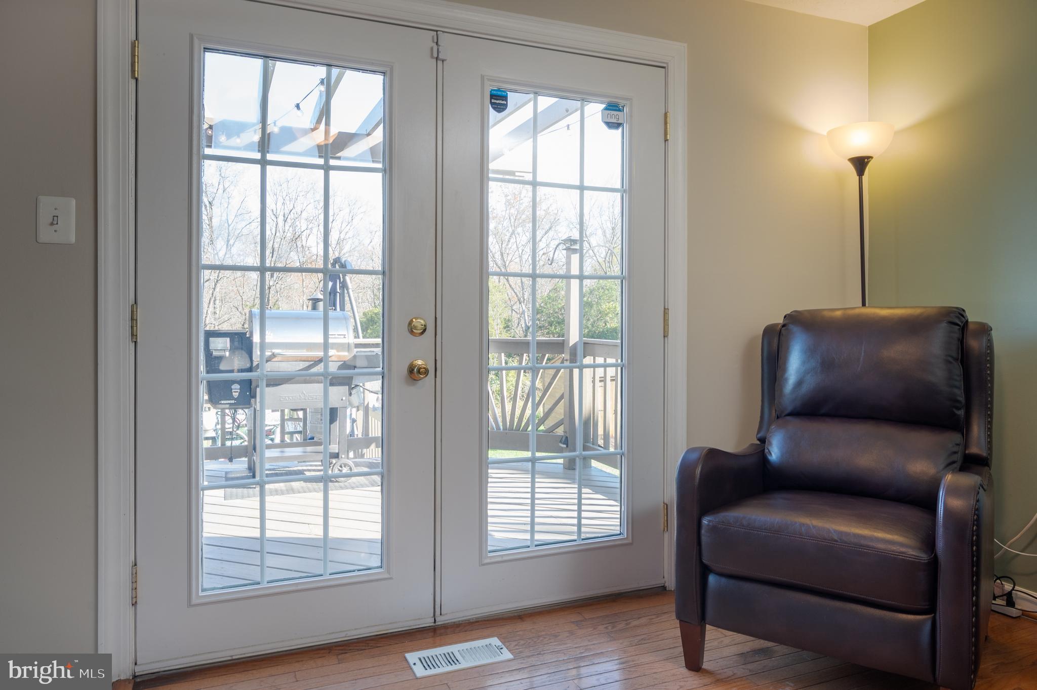 4403 Cub Run Road Chantilly, VA 20151 - Photo 19 of 48 FAMILY ROOM TO DECK
