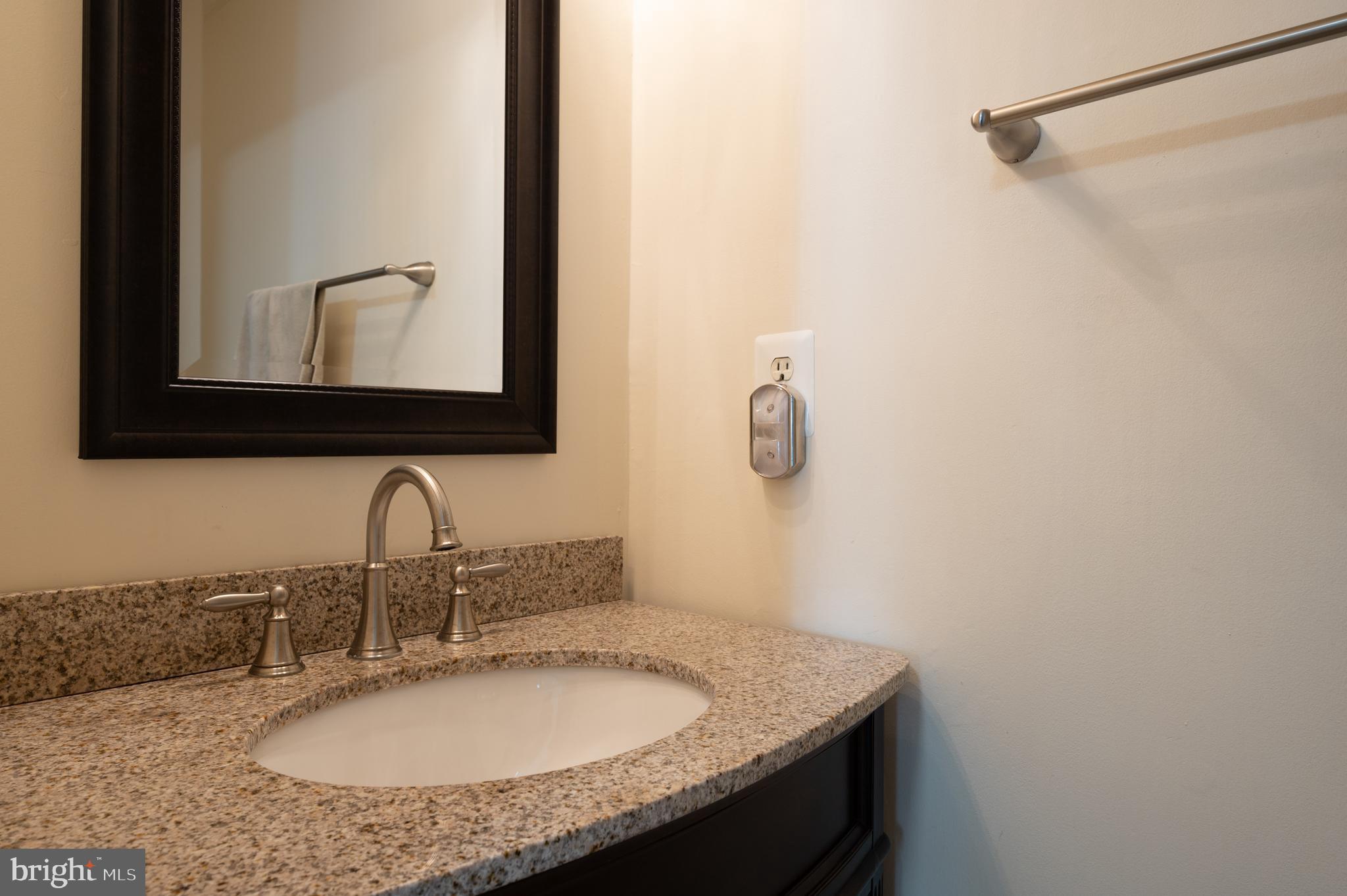 4403 Cub Run Road Chantilly, VA 20151 - Photo 25 of 48 MAN LEVEL HALF BATH