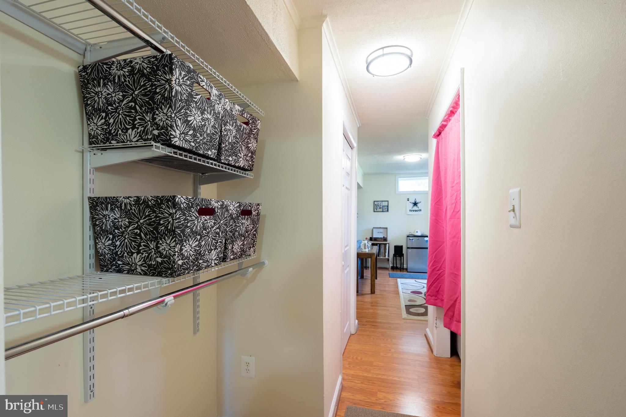 4403 Cub Run Road Chantilly, VA 20151 - Photo 30 of 48 HALLWAY: HOME OFFICE TO REC ROOM