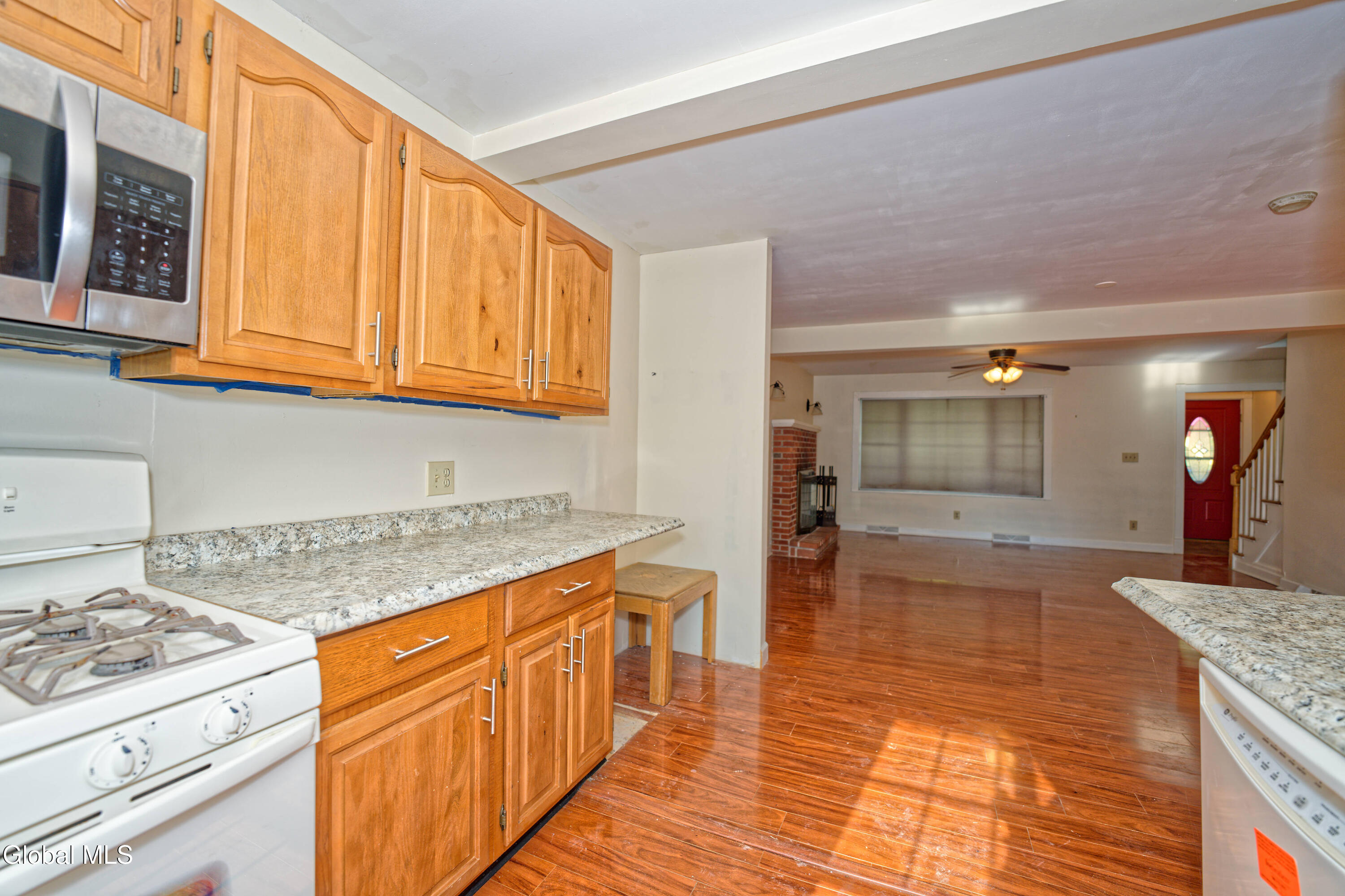 109 Schermerhorn Road Rotterdam, NY 12306 - Photo 6 of 75 1 Apt A 10