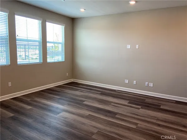 $3,925 | 1064 Delpy Vista Way, Vista, CA 92084