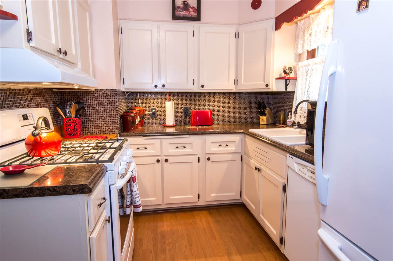 55236 Butternut Road South Bend, IN 46628 - Photo 4 of 17