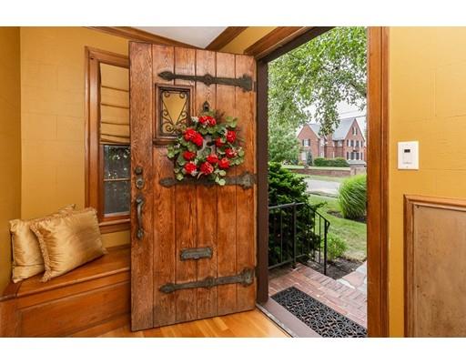 71 Larchmont Road Melrose, MA 02176 - Photo 3 of 42 Gallery Image 3