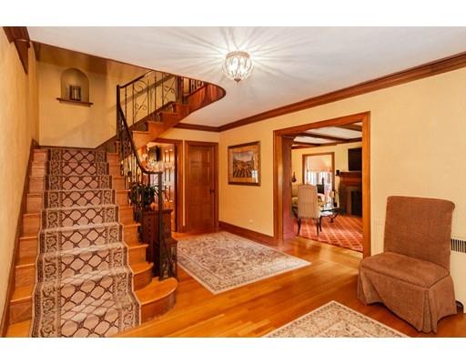 71 Larchmont Road Melrose, MA 02176 - Photo 5 of 42 Gallery Image 5