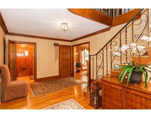71 Larchmont Road Melrose, MA 02176 - Photo 7 of 42 Gallery Image 7
