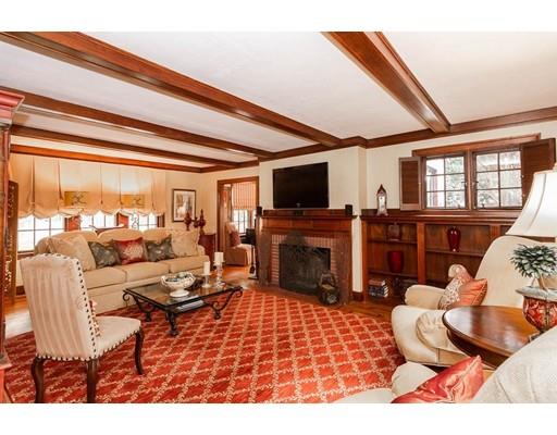 71 Larchmont Road Melrose, MA 02176 - Photo 8 of 42 Gallery Image 8