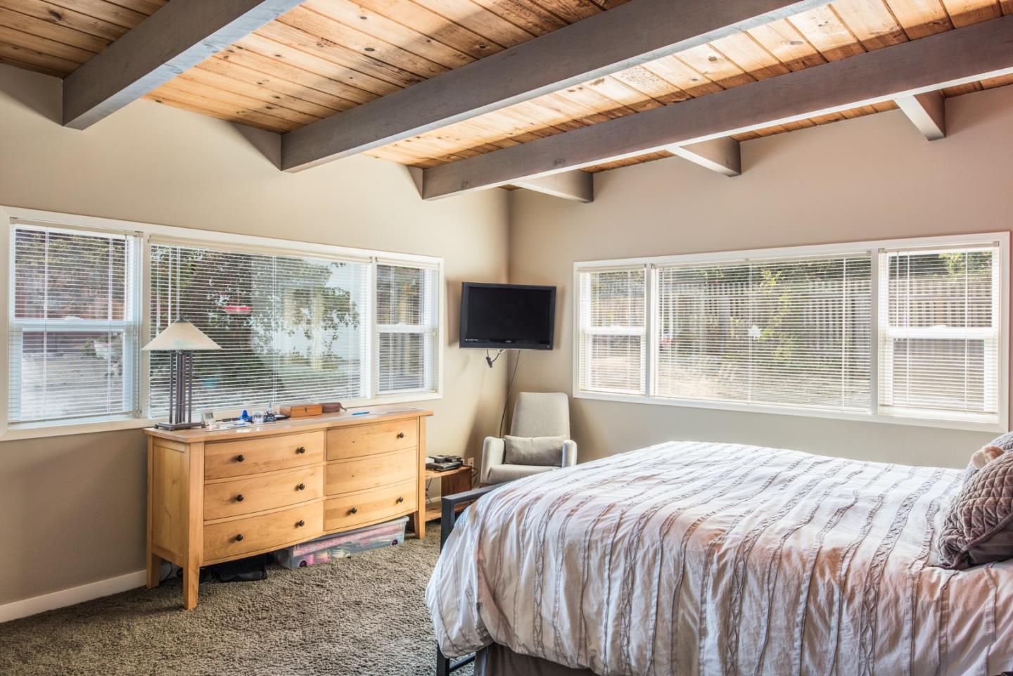 1476 Manor Road Monterey, CA 93940 - Photo 15 of 18 Gallery Image 15