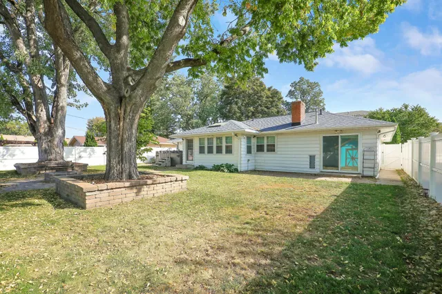 $2,675 | 6638 17th Avenue South, Richfield, MN 55423