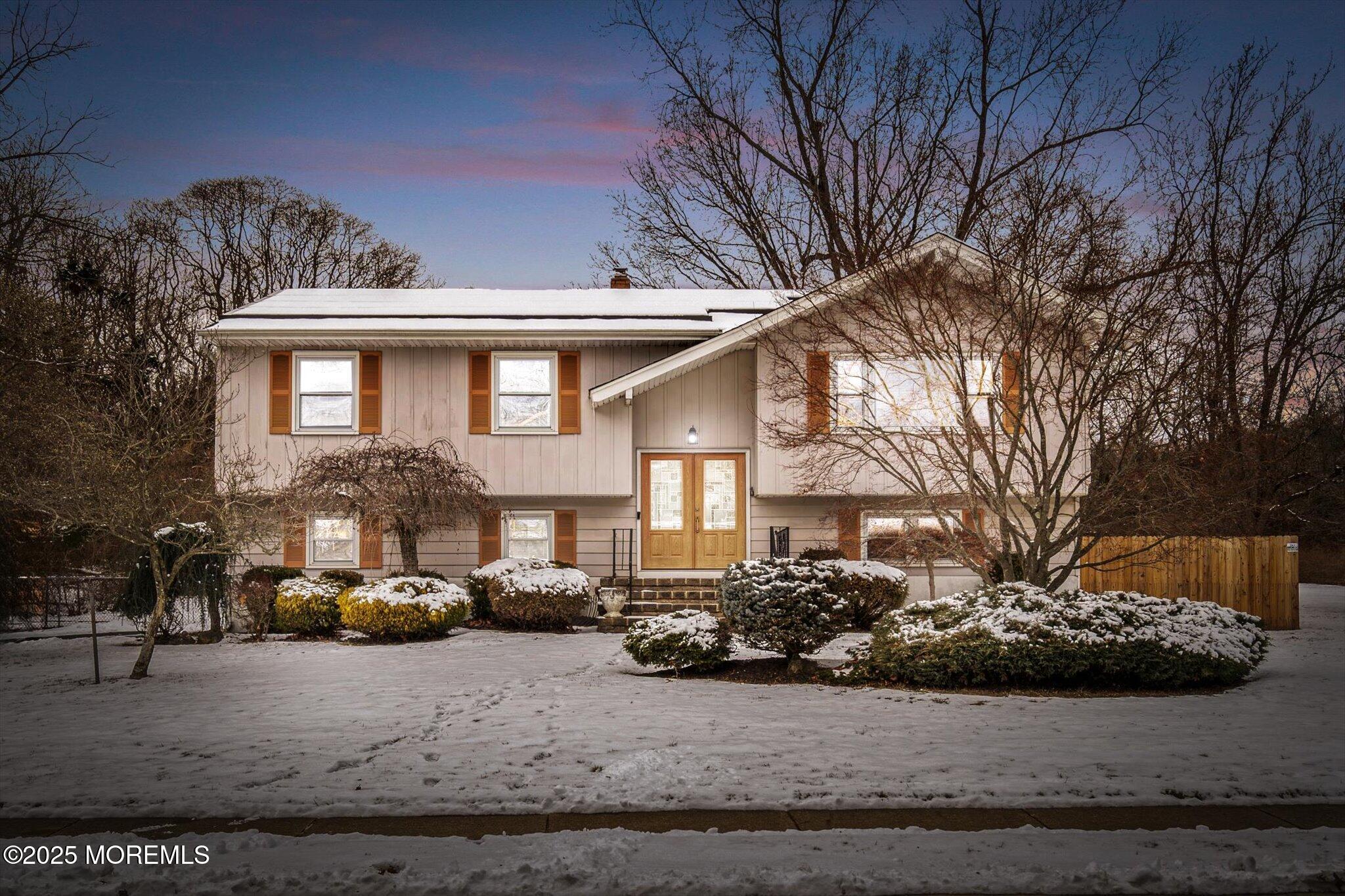 90 Valley Road Jackson, NJ 08527 - Photo 2 of 44 a front view of a house with a yard