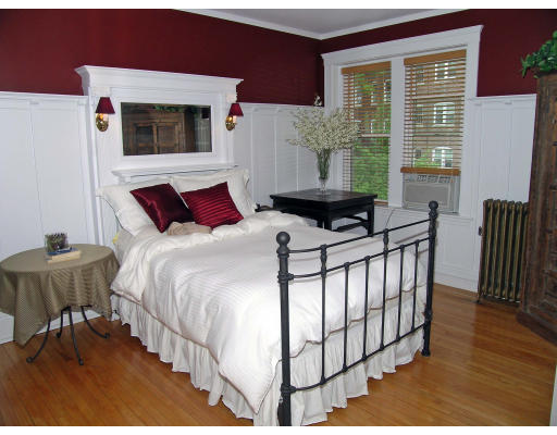 231 Rawson Road, Unit 3 Brookline, MA 02445 - Photo 8 of 10