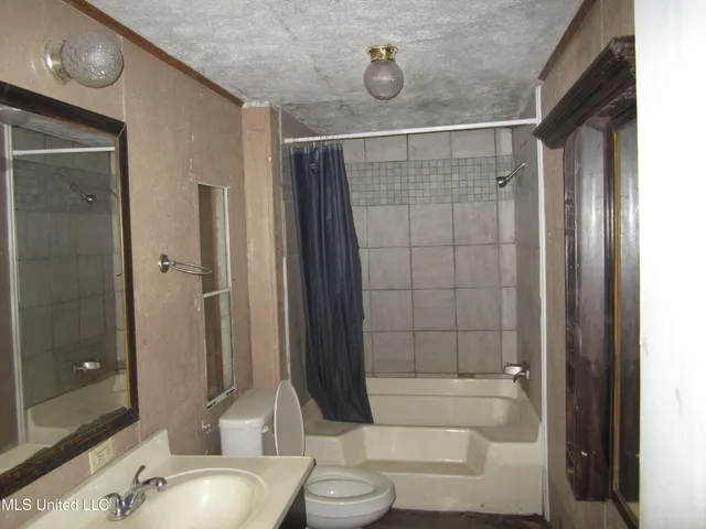 $198,500 | 500 Cr 708 Blue Mountain, Blue Mountain, MS 38610