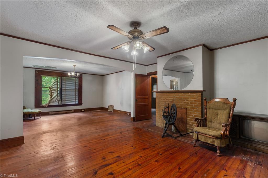 132 Horneytown Road High Point, NC 27265 - Photo 6 of 17 Gallery Image 6