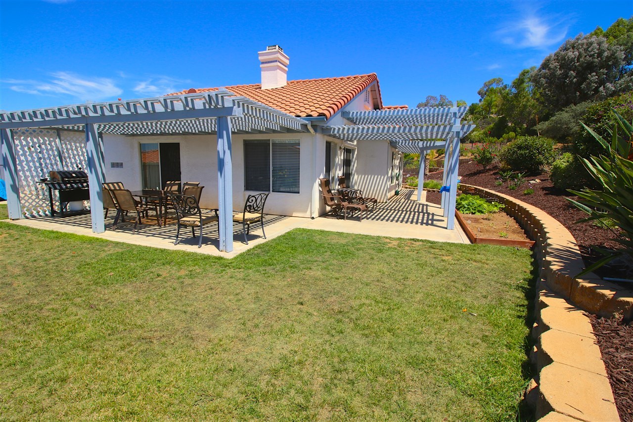 2727 Lobelia Road Alpine, CA 91901 - Photo 4 of 25