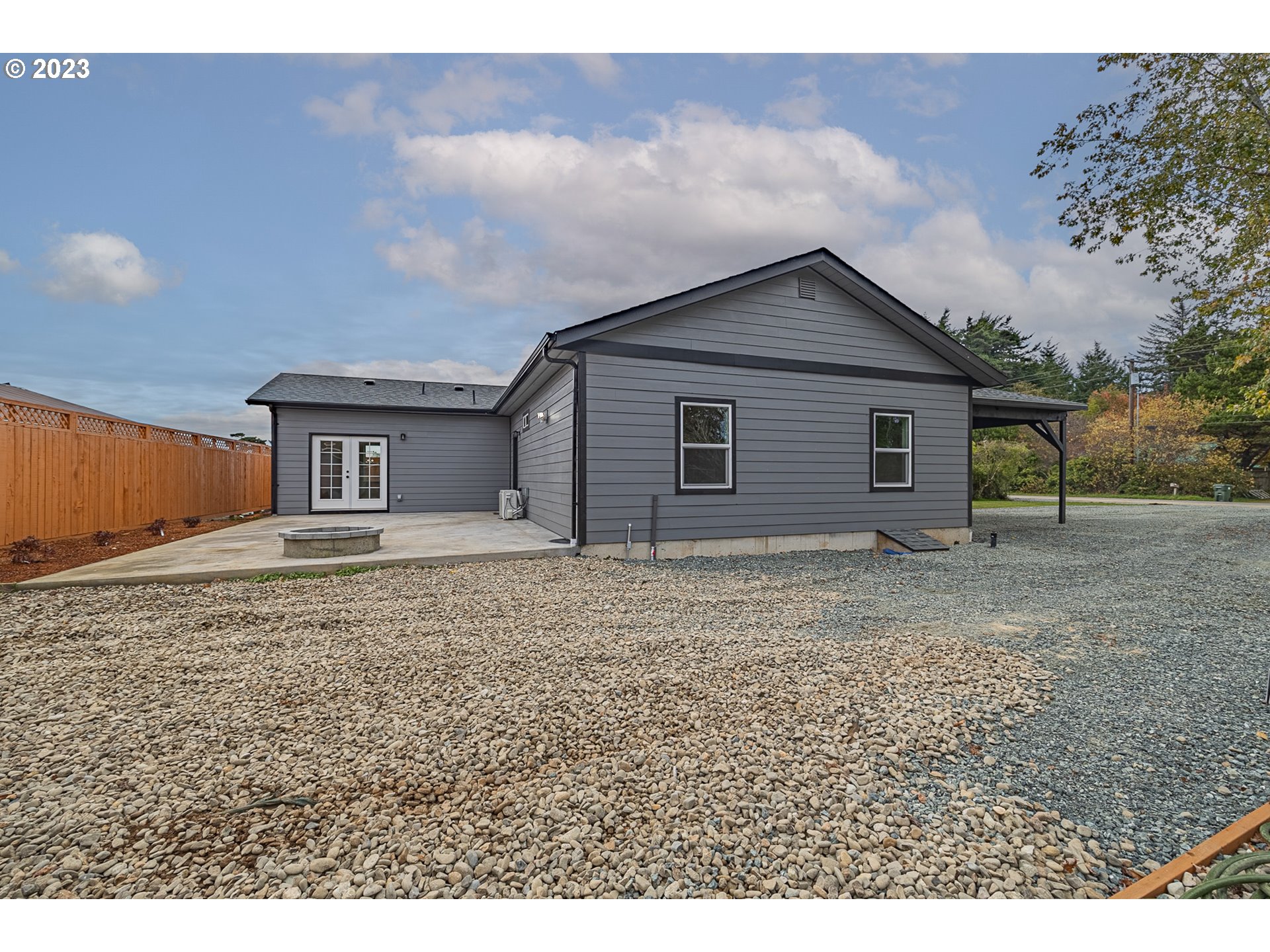87952 Auction Barn Road Bandon, OR 97411 - Photo 4 of 46 Gallery Image 4