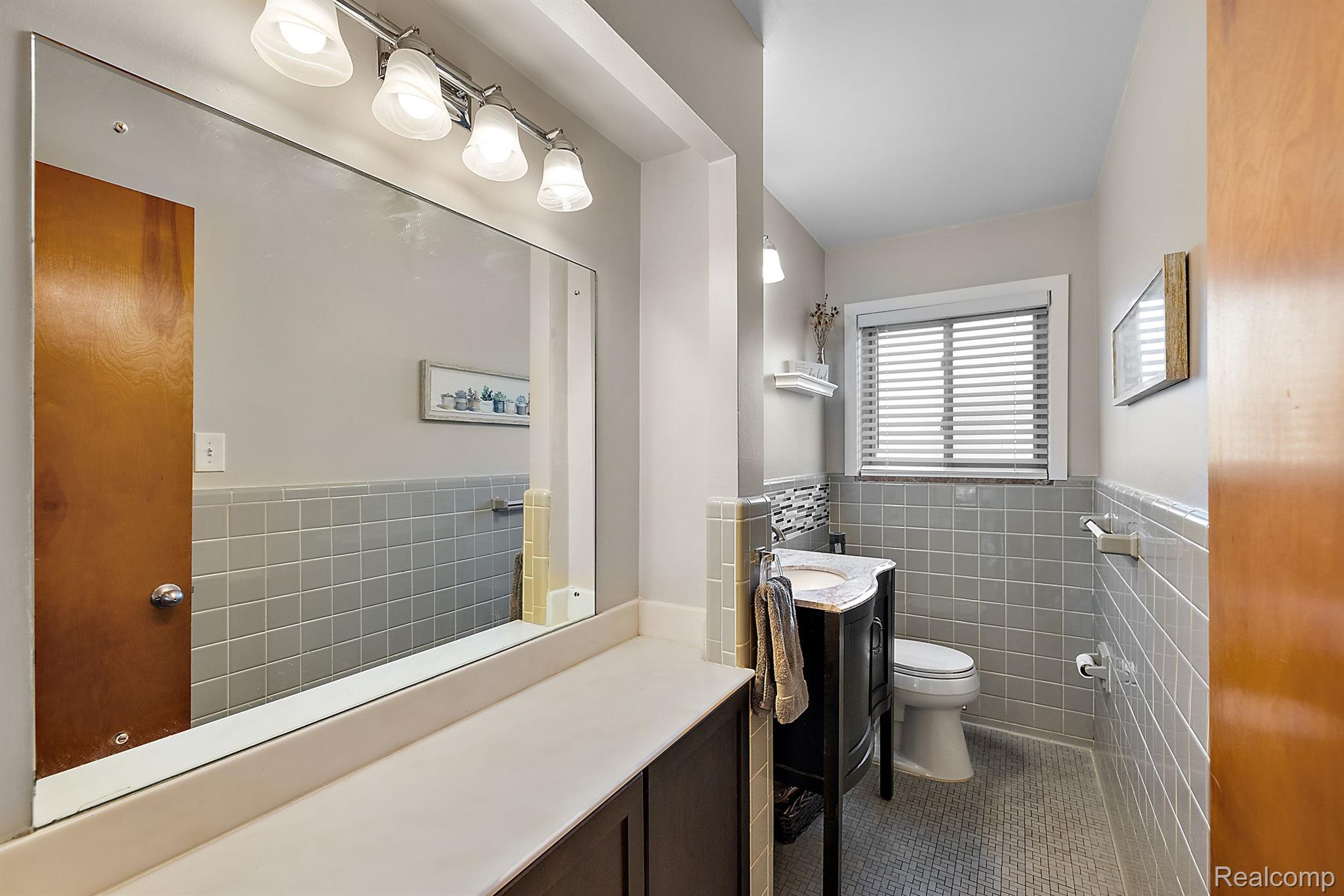 640 Ridgemont Avenue Dearborn, MI 48124 - Photo 37 of 74 Gallery Image 37
