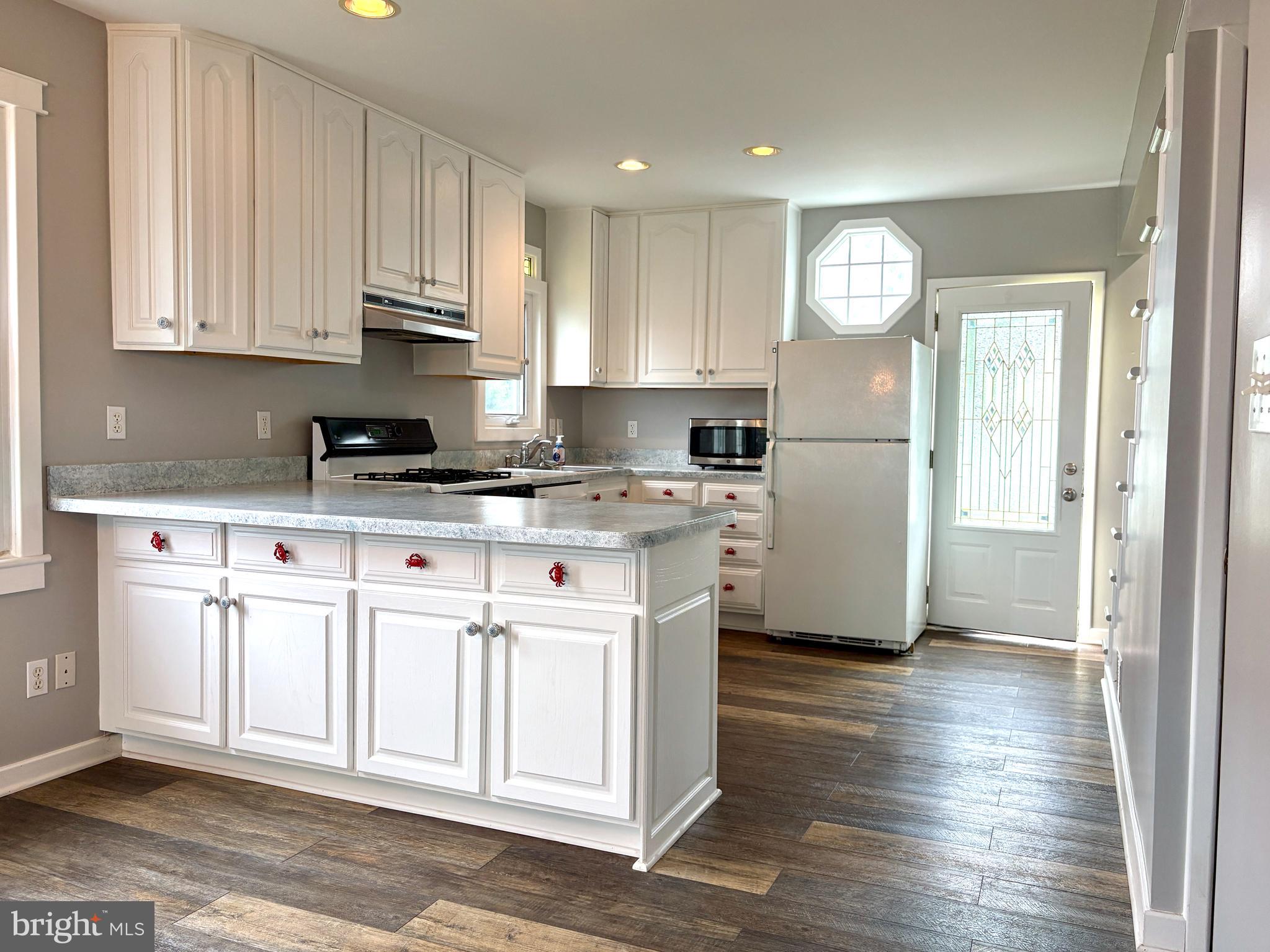 2513 Barrison Point Road Essex, MD 21221 - Photo 7 of 43