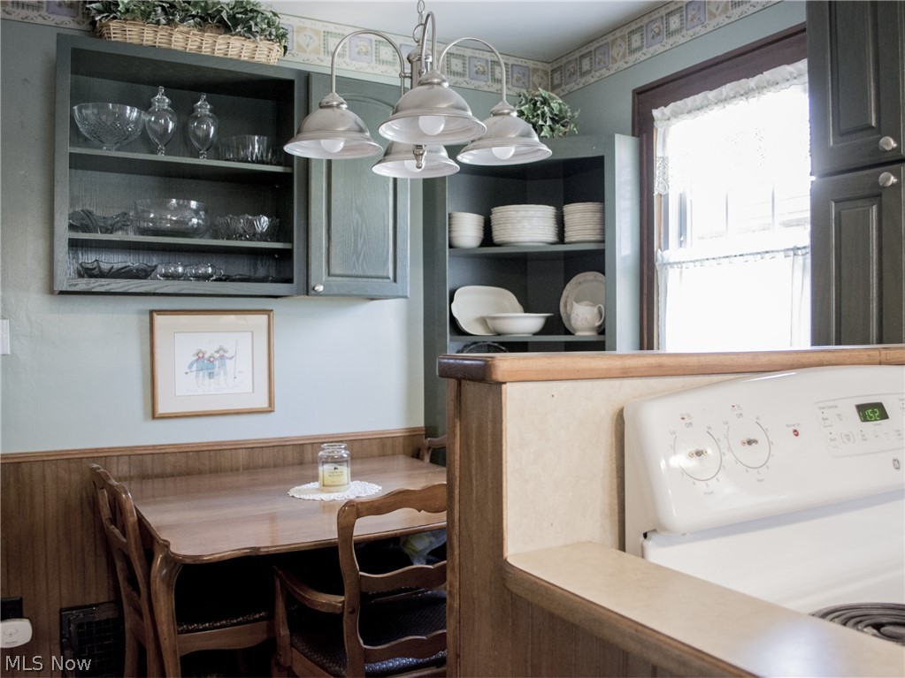 3527 Hopkins Road Youngstown, OH 44511 - Photo 8 of 22 Gallery Image 8