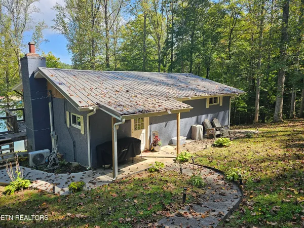 $510,000 | 353 Beach Grove Loop, Sharps Chapel, TN 37866