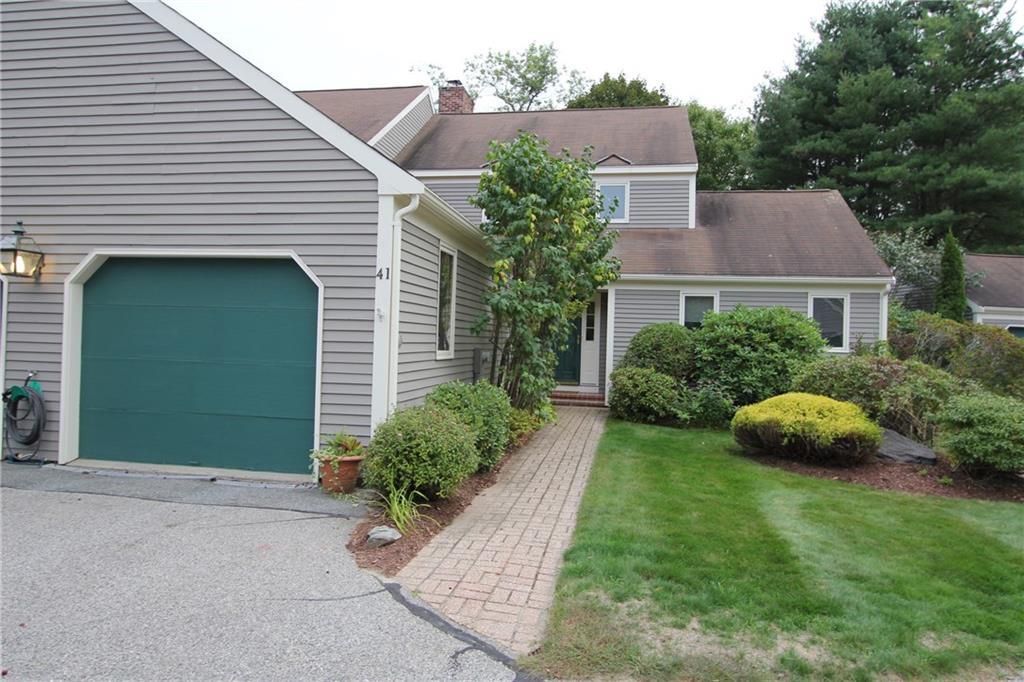 41 Foreside Common Road, Unit 41 Falmouth, ME 04105 - Photo 2 of 27 Attached Garage