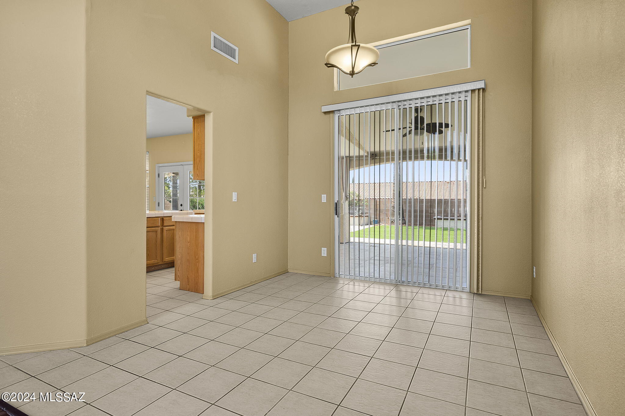 106 Mesa Court Rio Rico, AZ 85648 - Photo 7 of 38