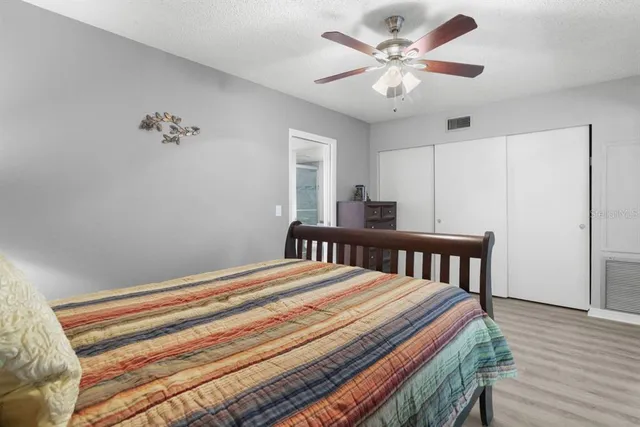 a car parked in front of a building