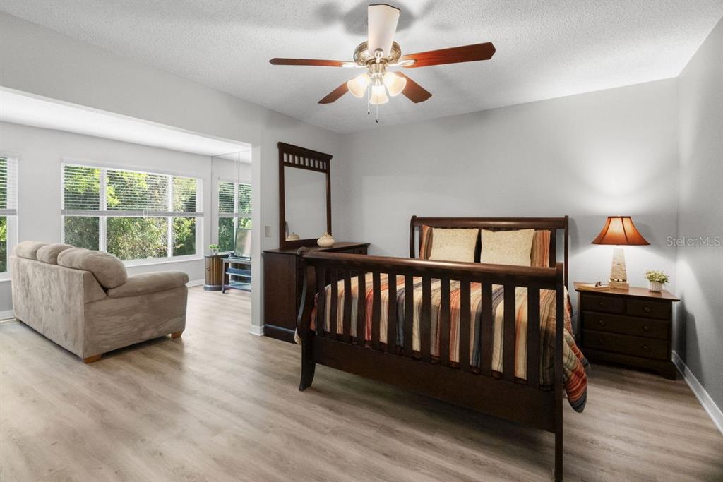 2391 Sumatran Way, Unit 69 Clearwater, FL 33763 - Photo 17 of 50 a living room with furniture and a window