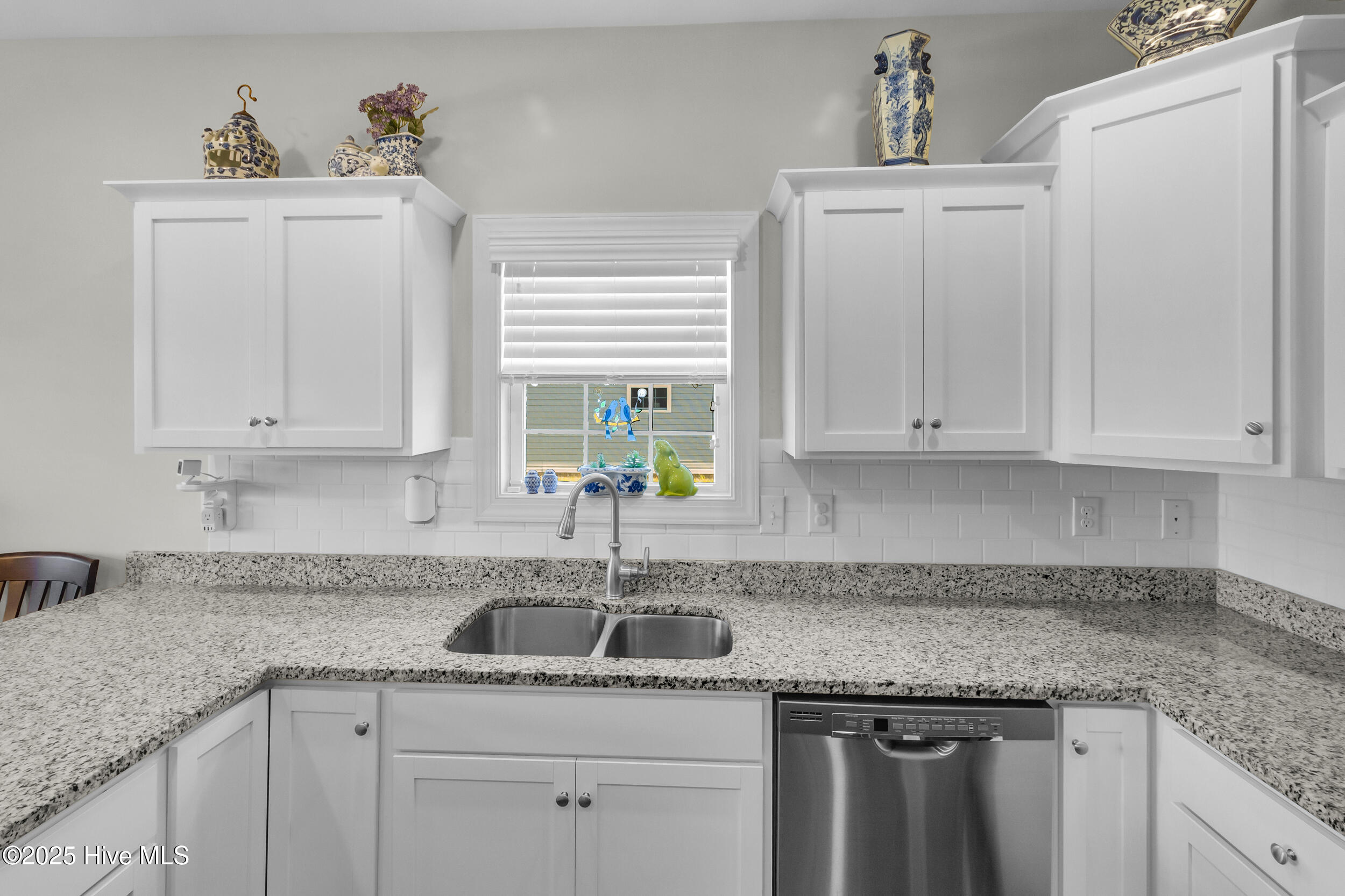 2014 Flounder Run New Bern, NC 28562 - Photo 11 of 30 Kitchen