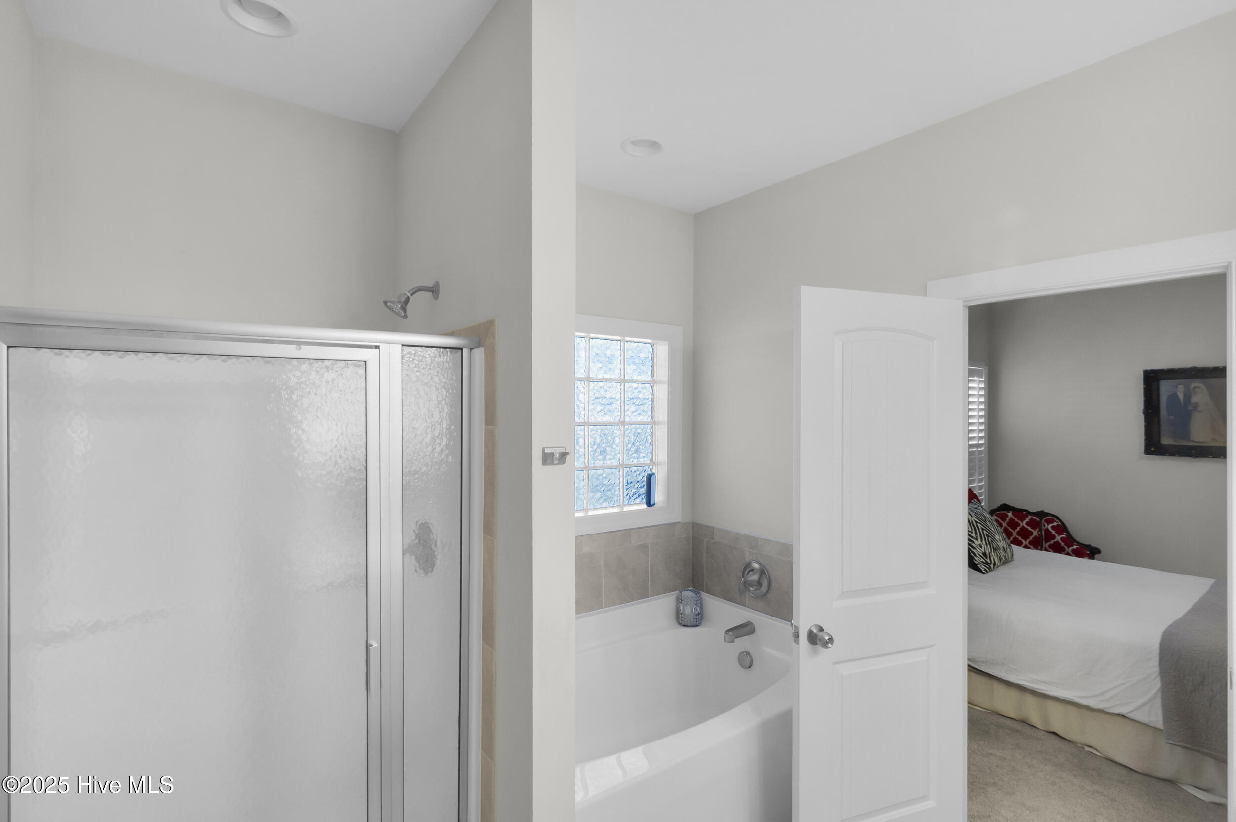 2014 Flounder Run New Bern, NC 28562 - Photo 16 of 30 Owners Bathroom